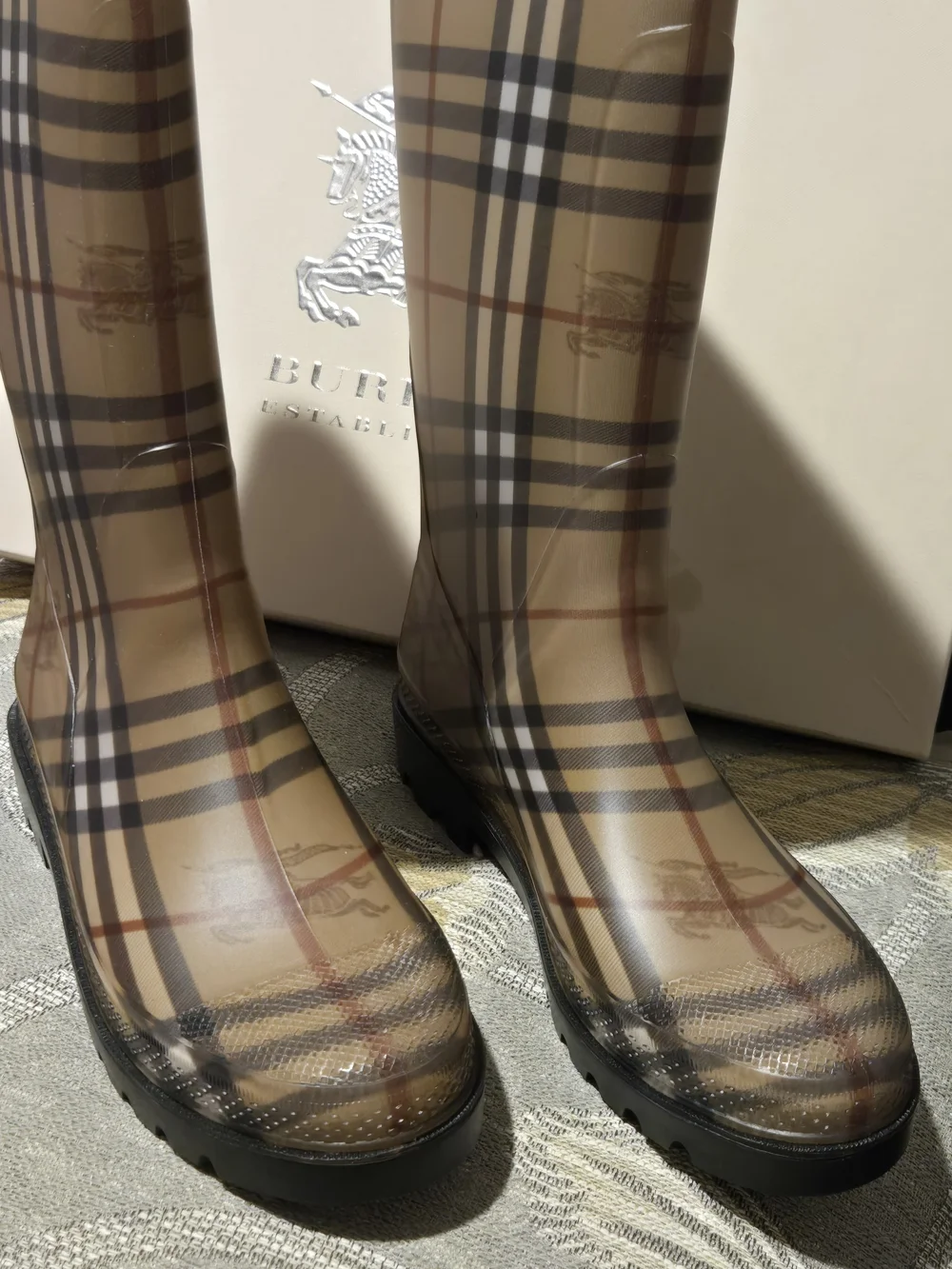 Burberry classic rain